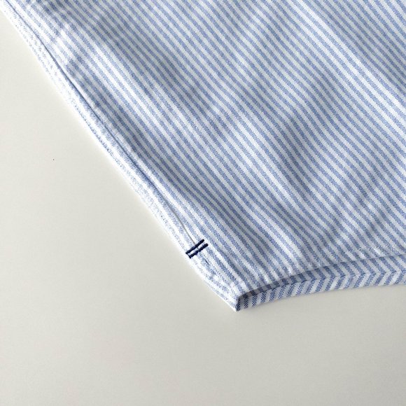 [SOLD] Club Monaco - Slim Oxford Striped Shirt - Picture 4 of 7